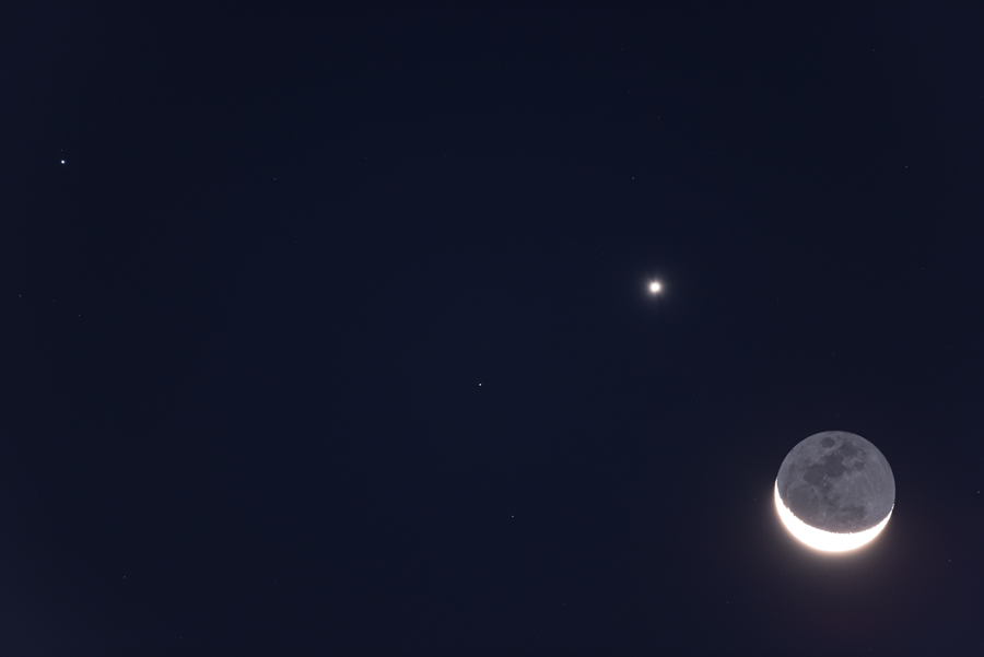 moon_151009_01.jpg