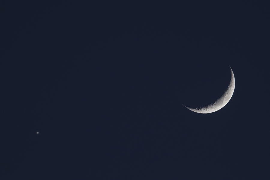 moon_170102_01.jpg